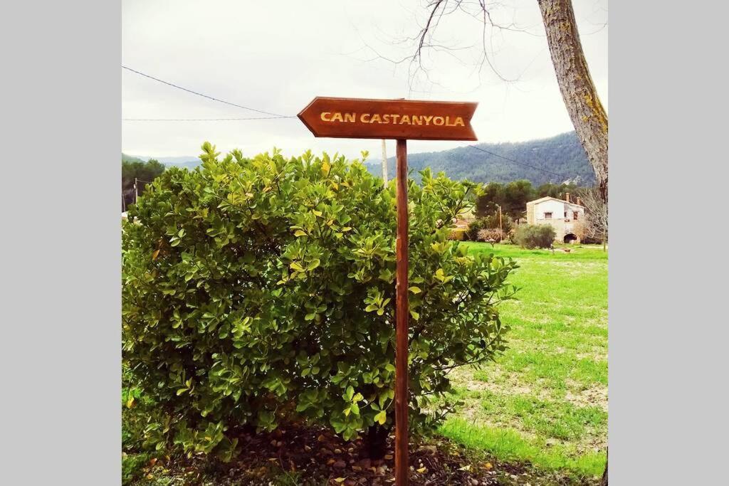 Masia Can Castanyola Marganell المظهر الخارجي الصورة