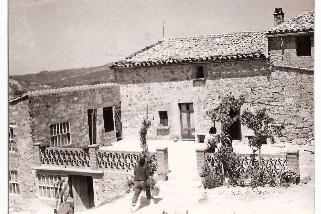 Masia Can Castanyola Marganell المظهر الخارجي الصورة